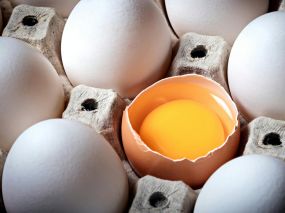 Pennsylvania Egg Heist: 100,000 Stolen Eggs Leave Police Scrambling for