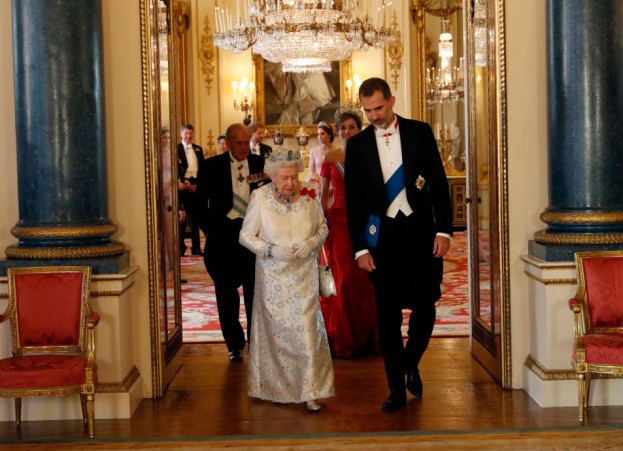 Prim And Proper: Meal Time Rules Royals Must Follow