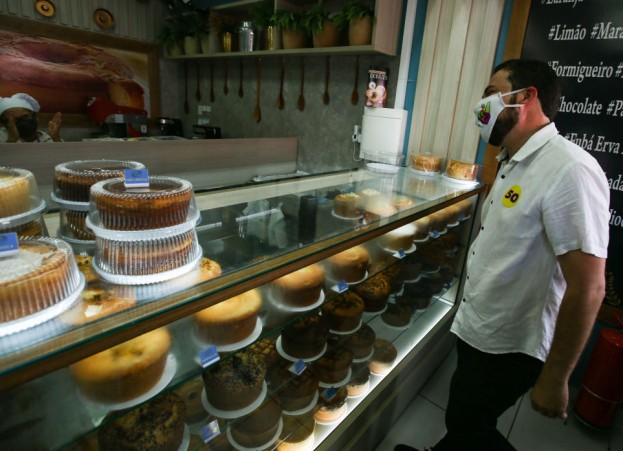 'I'm 11, I Started a Cake Baking Business During the Pandemic'