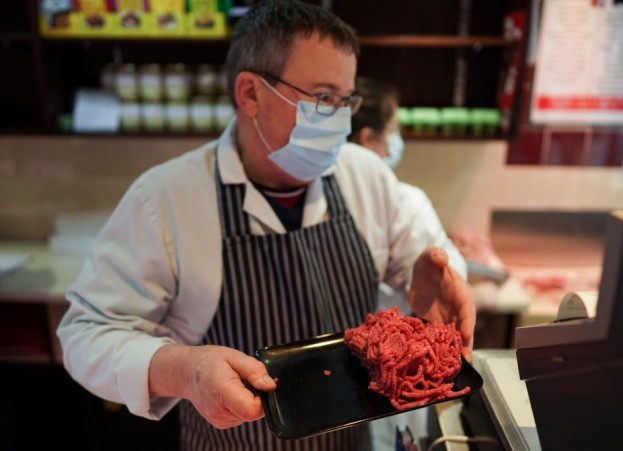 3 Reasons Why Lab-Grown Meat Will Probably Not Invade the Food Industry Soon