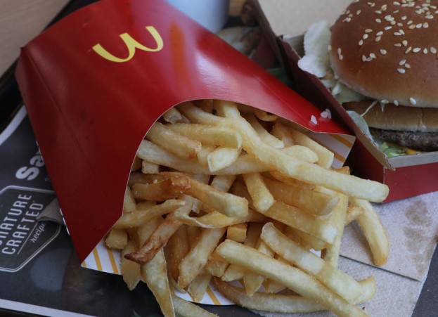 Experts Say These 6 Popular Foods Can Damage Your Liver